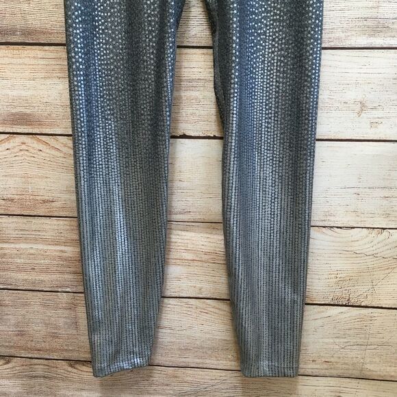 BEYOND YOGA GRAY AND SILVER OMBRE METALLIC SPACKLE HIGH WAISTED LEGGINGS - Picture 4 of 6